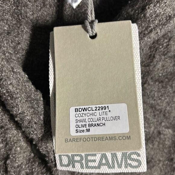 Barefoot dreams shawl collar pullover size Medium - Picture 2 of 3